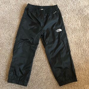 North Face snow shell waterproof pants. Black. Size 3t